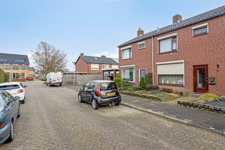 Den Alst 22 in 's-Heerenberg foto