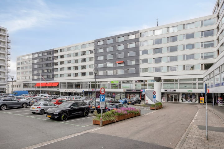 Den Heuvel 214 in Velp foto