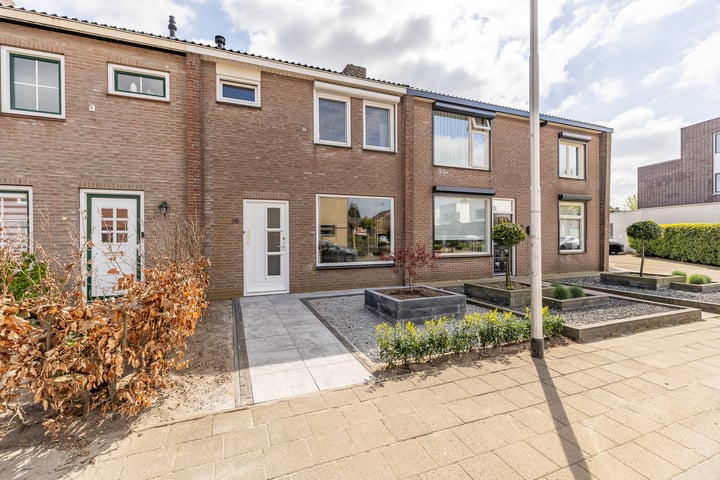 Dennenlaan 19 in Zundert foto