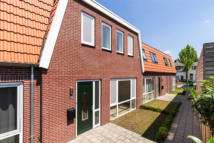 Dennenweg 173B in Enschede foto