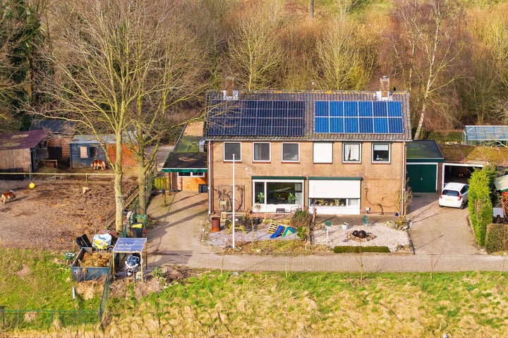 Derde Dwarsweg 1 in Numansdorp foto