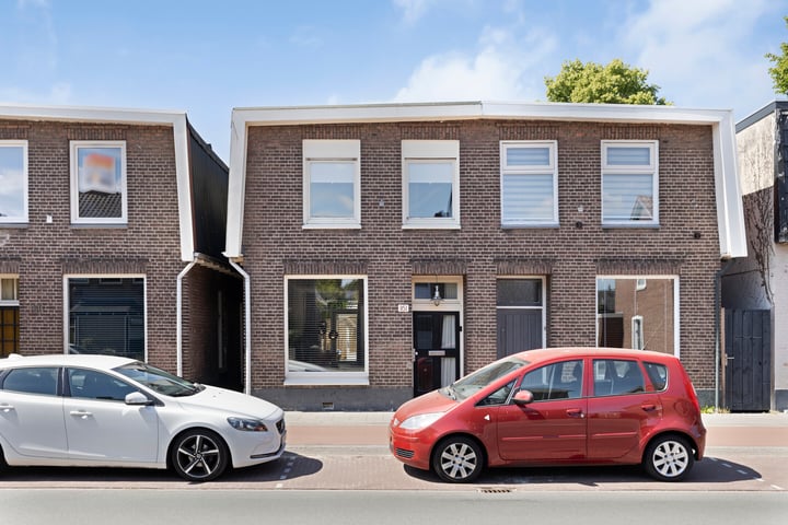 Deurningerstraat 161 in Hengelo foto