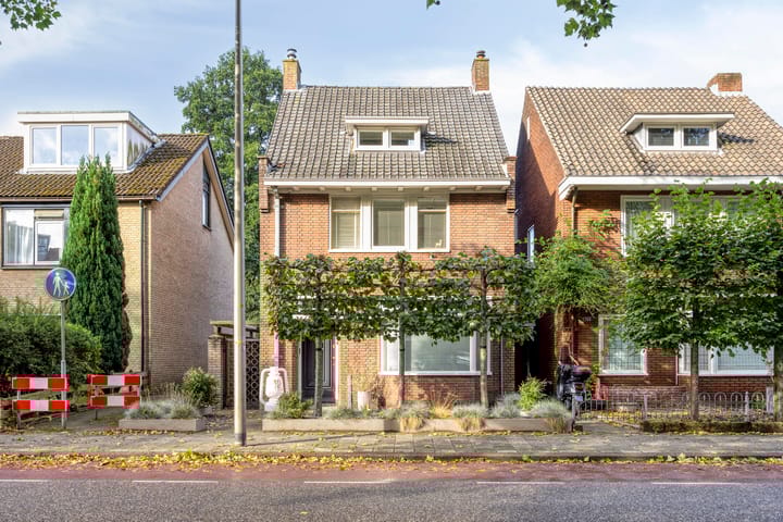 Deurningerstraat 265 in Enschede foto