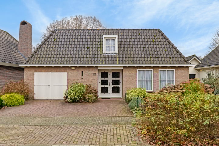Deusonelaan 12 in Diessen foto