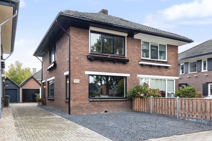 Deventerstraat 222 in Apeldoorn foto
