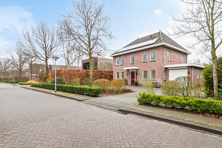 Diadeemstraat 77 in Almere foto