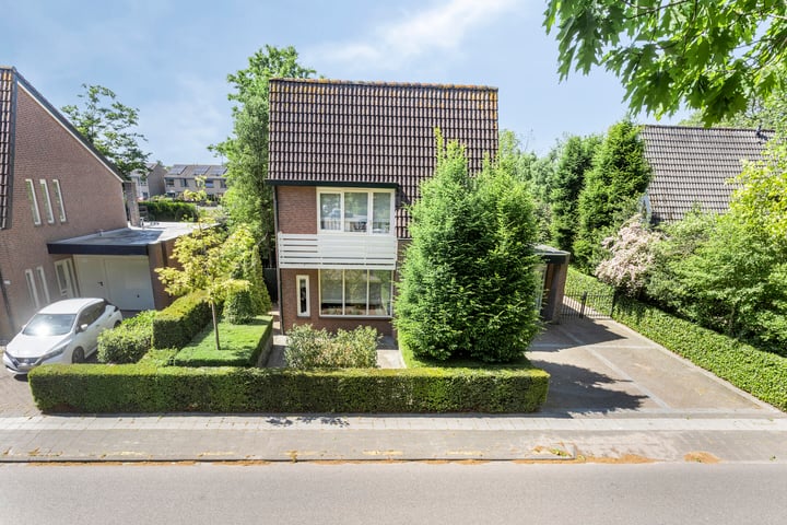 Diamantdijk 272 in Roosendaal