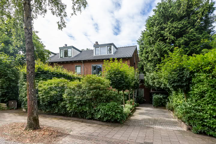 Diepenbrocklaan 2 in Bilthoven foto
