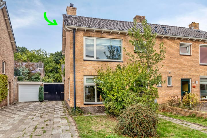 Diepenbrocklaan 22 in Roosendaal