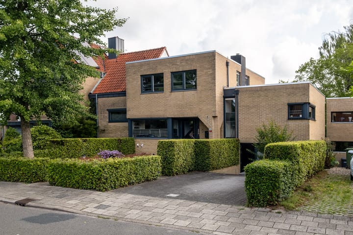 Diepenbrocklaan 3 in Losser