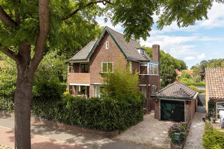 Diependaalselaan 126 in Hilversum foto