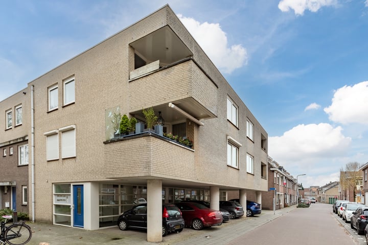 Diepenstraat 80d in Tilburg foto