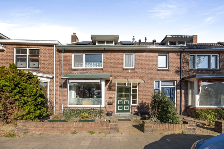 Diepenveenseweg 106 in Deventer foto