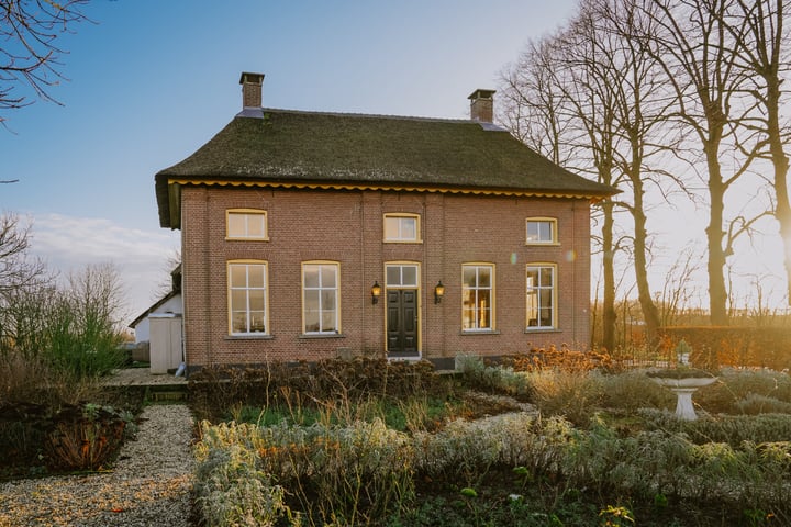 Diepersestraat 1 in Neerijnen foto