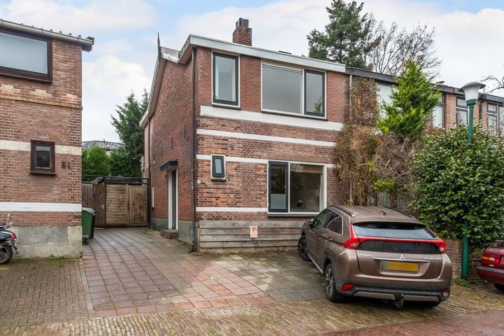 Diepeweg 33 in Hilversum foto