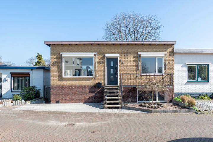 Dijk 23A in Grevenbicht foto