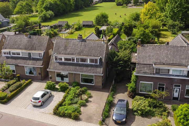 Dijkstraat 145 in Veenendaal foto