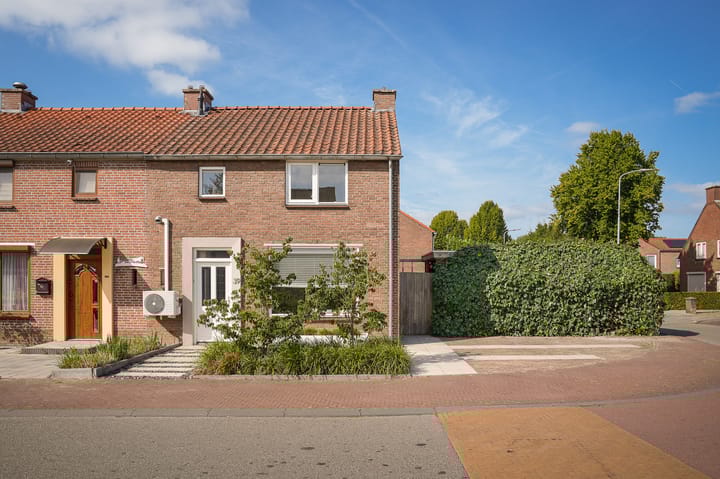 Dijkstraat 39 in Beneden-Leeuwen foto