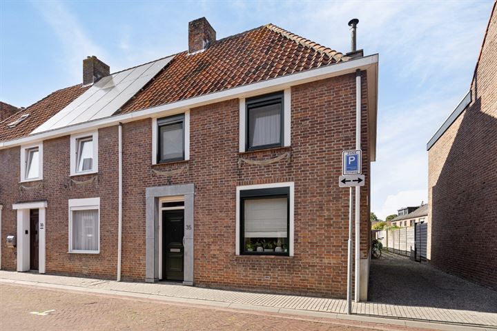 Dinsdagstraat 35 in Sluis foto