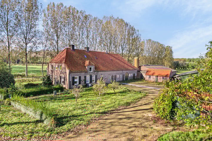 Dinthersedijk 12 in Schijndel foto