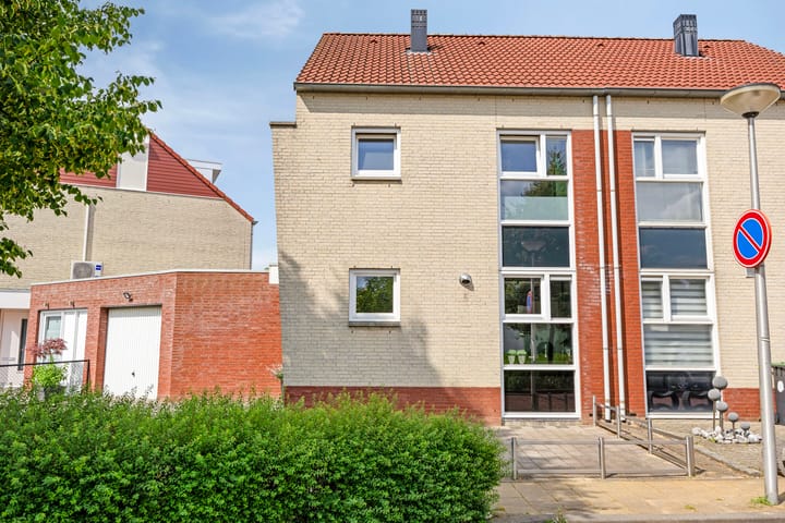 Foto van woning Directeur Petersstraat 21, Kerkrade