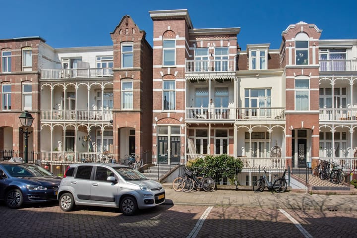 Dirk Hoogenraadstraat 144 in 's-Gravenhage