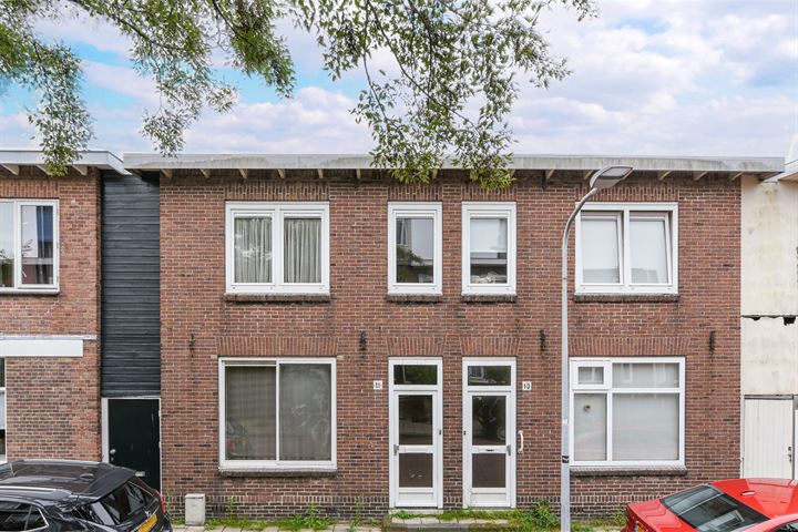 Djambistraat 11 in Haarlem foto