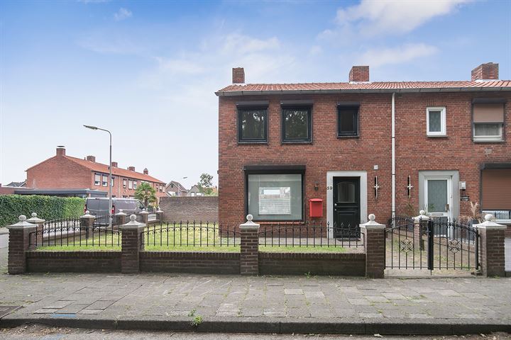 Doctor Mollerlaan 59 in Roosendaal foto