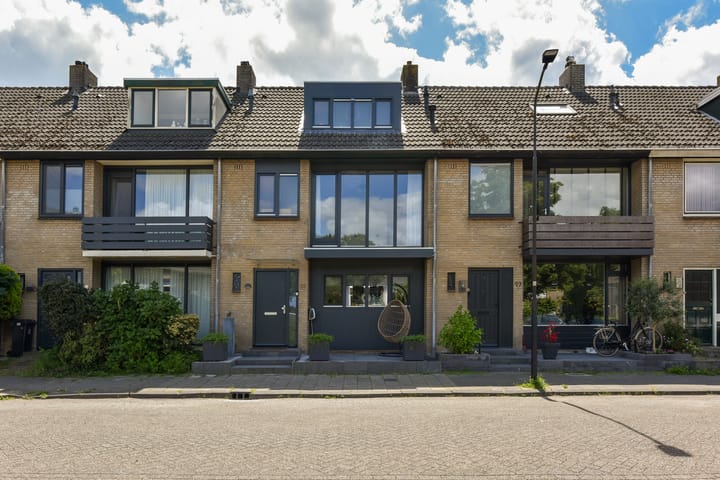 Dodaarslaan 95 in Vinkeveen foto