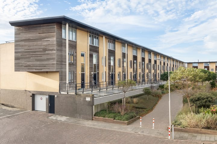 Dokhof 37 in Ridderkerk