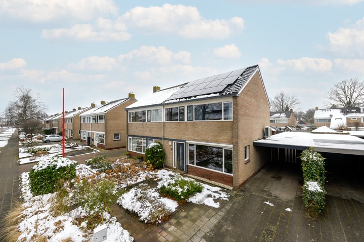 Dokter B. Hornstrasingel 25 in Burgum foto