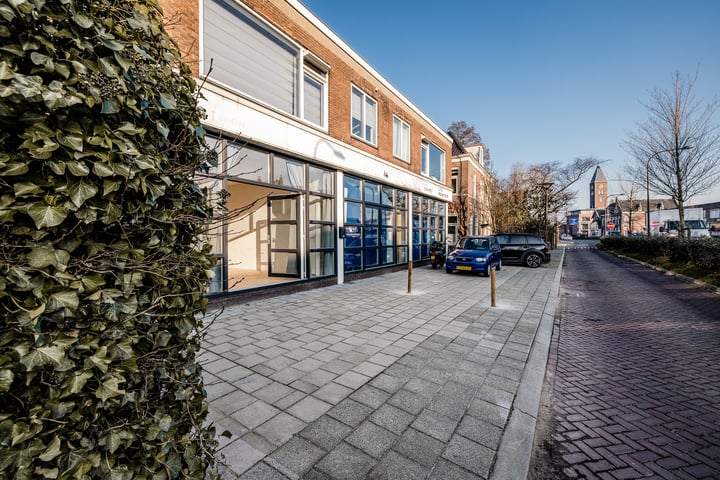 Dokter Baumannplein 27B in Halfweg foto