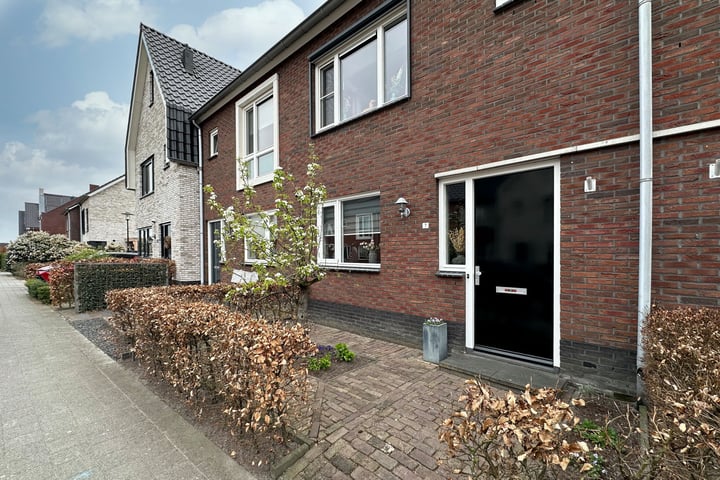 Dokter van de Kolkstraat 7 in Nijkerkerveen