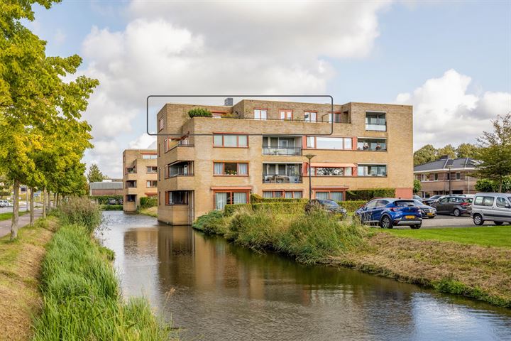 Dokter Van Dongenkade 29 in Oud-Beijerland foto