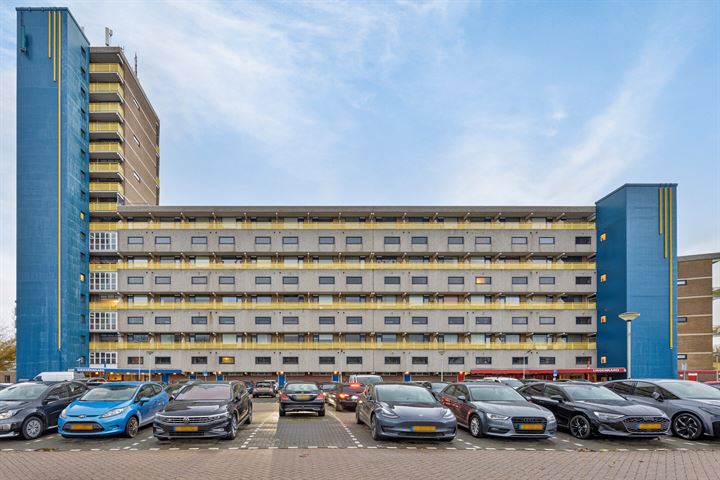 Dokter van Stratenweg 235 in Gorinchem foto
