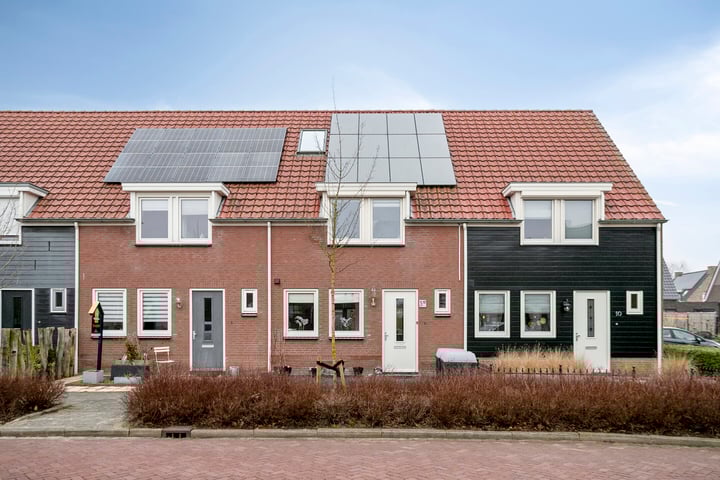 Dokter Zoetemanstraat 12 in Stavenisse foto