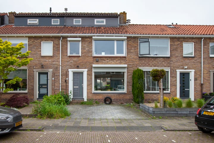 Domela Nieuwenhuisstraat 31 in Gouda foto