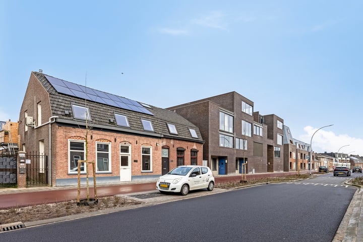Dommelseweg 106 in Valkenswaard foto