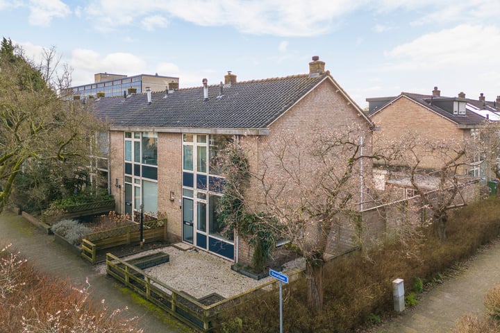 Donatilaan 15 in Bilthoven foto