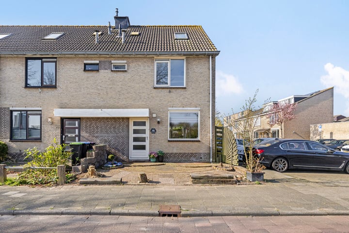 Foto van woning Donaulaan 76, Spijkenisse