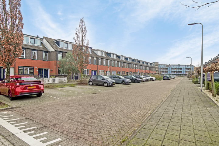 Donizettistraat 24 in Capelle aan den IJssel foto