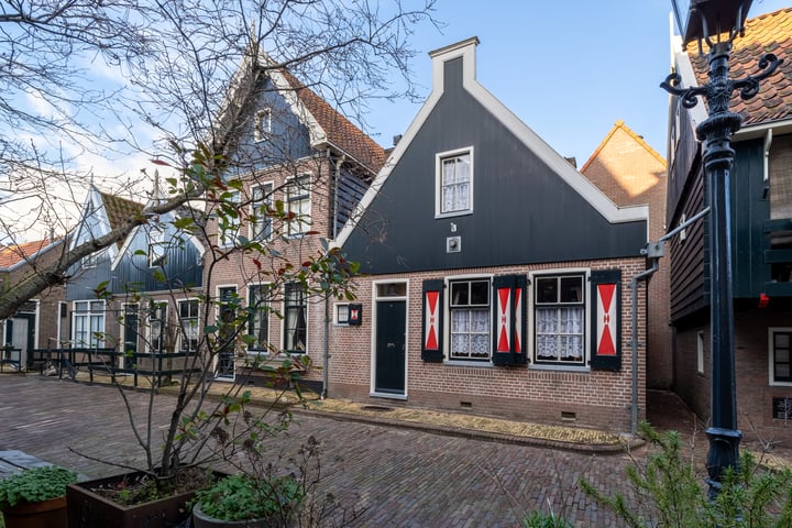 Doolhof 61 in Volendam foto