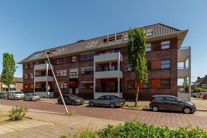 Doormanplein 44 in Capelle aan den IJssel foto