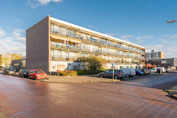 Doorneberglaan 218 in IJmuiden foto