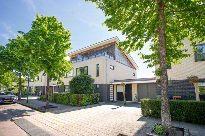 Doornhoecklaan 27 in Maarssen