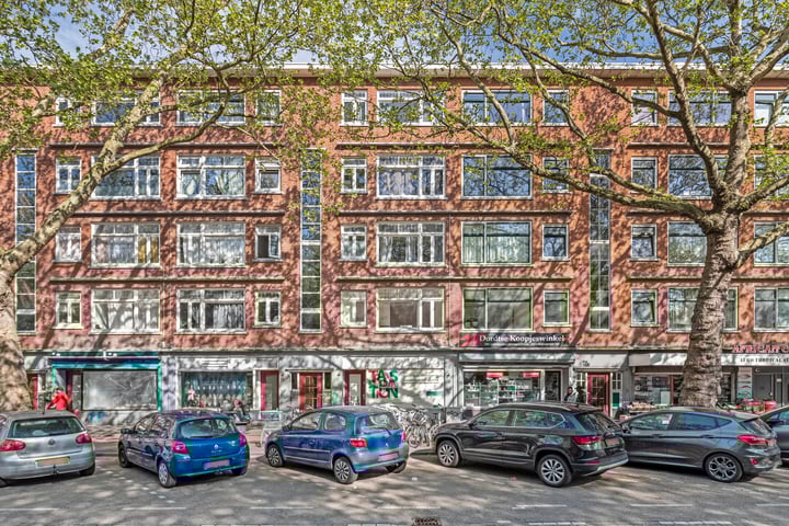 Dordtselaan 152C in Rotterdam foto