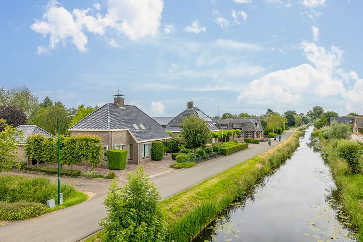 Dorp 302 in Benschop foto