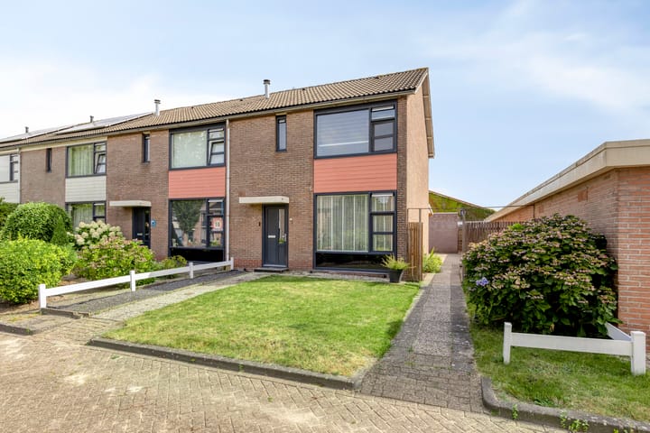 Dorprichterstraat 97 in Oosterwolde