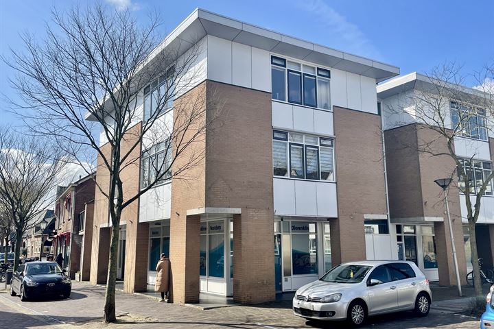 Dorpsplein 15 in Nootdorp foto