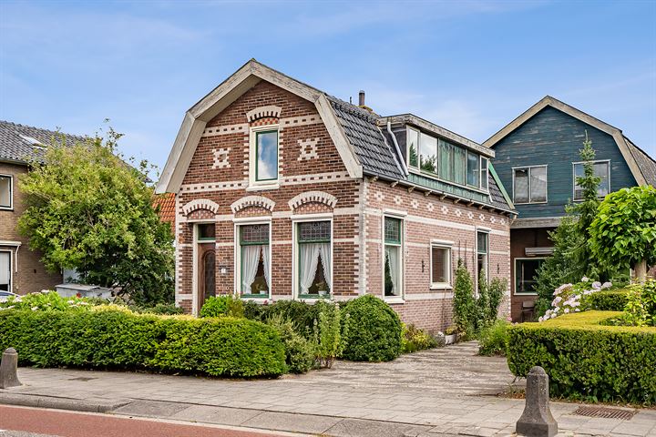 Dorpsstraat 11 in Landsmeer foto